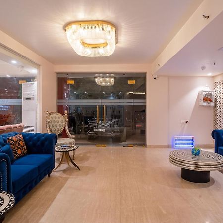 Hotel Ginger Palace Delhi Airport Yeni Delhi Dış mekan fotoğraf