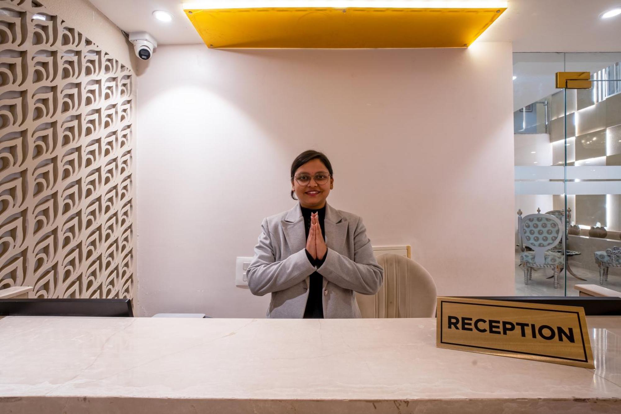 Hotel Ginger Palace Delhi Airport Yeni Delhi Dış mekan fotoğraf