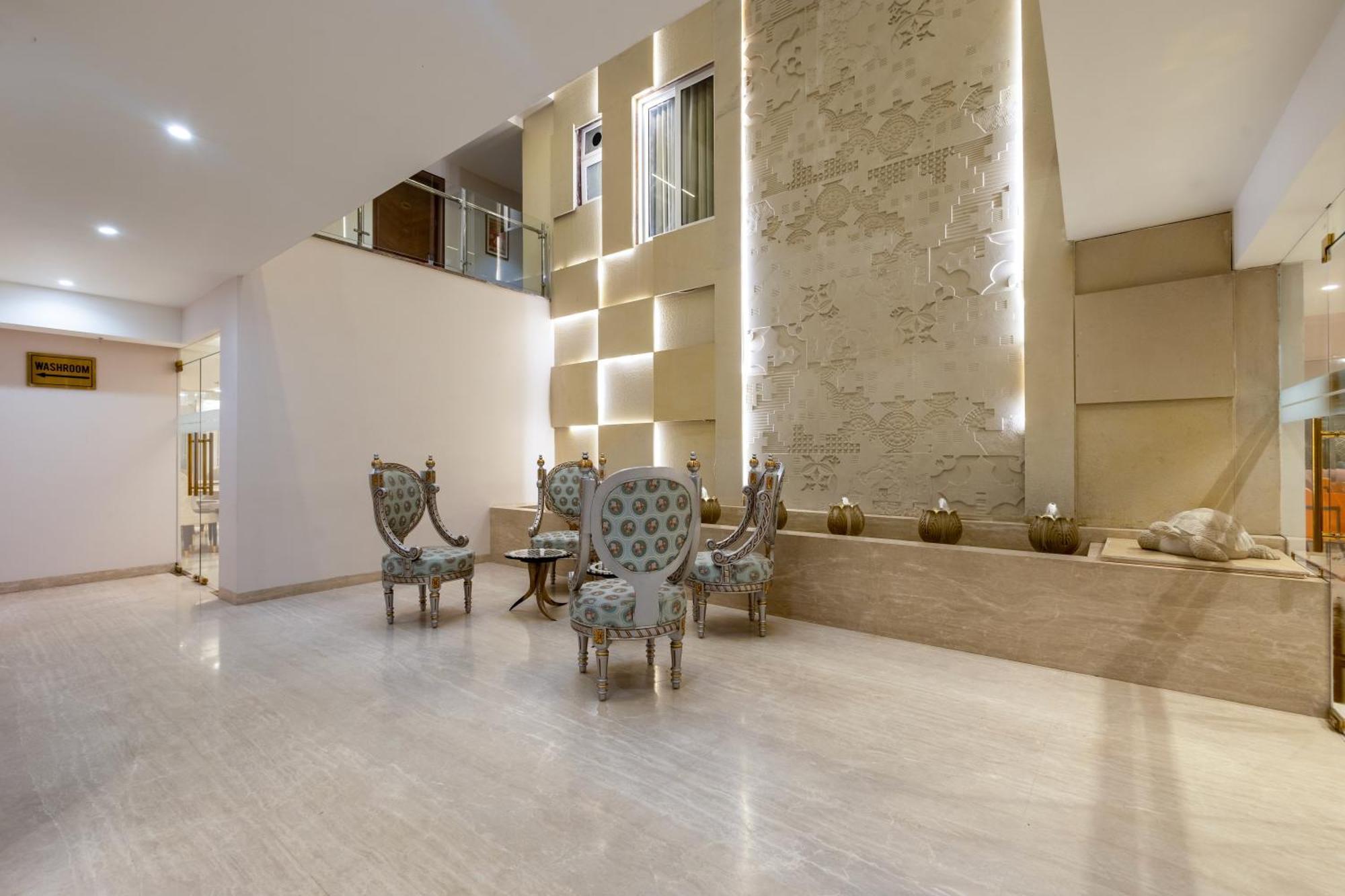 Hotel Ginger Palace Delhi Airport Yeni Delhi Dış mekan fotoğraf