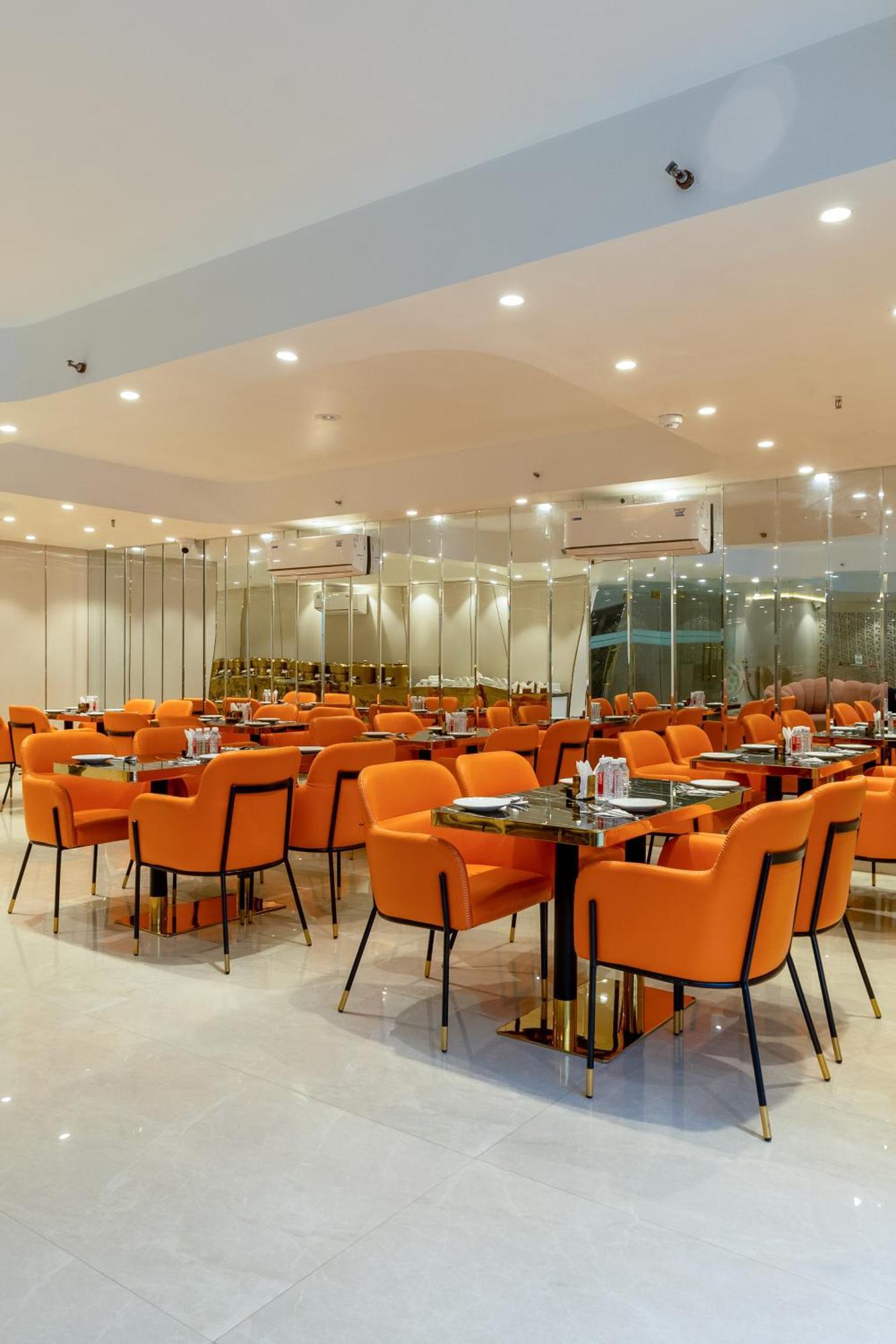 Hotel Ginger Palace Delhi Airport Yeni Delhi Dış mekan fotoğraf