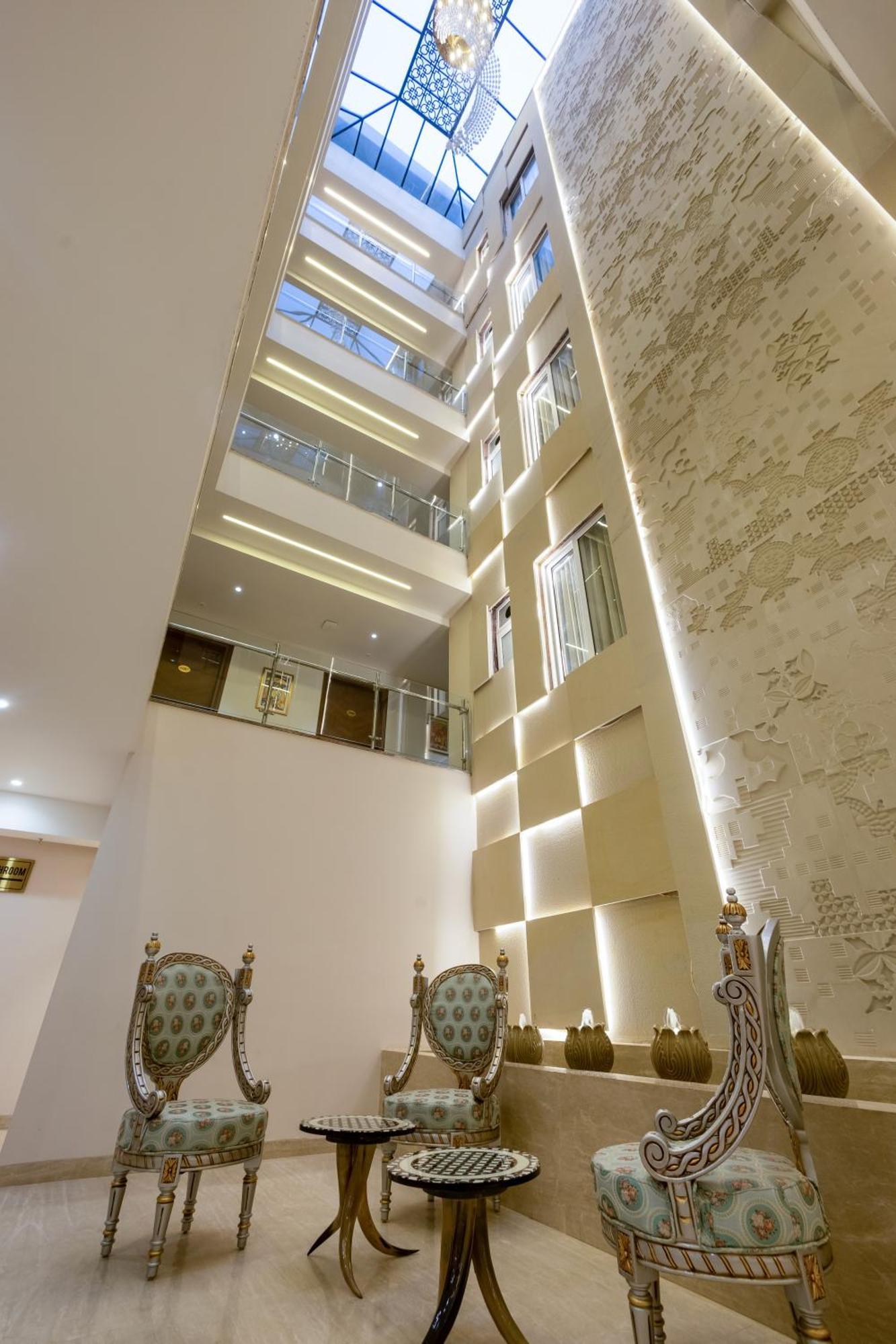 Hotel Ginger Palace Delhi Airport Yeni Delhi Dış mekan fotoğraf