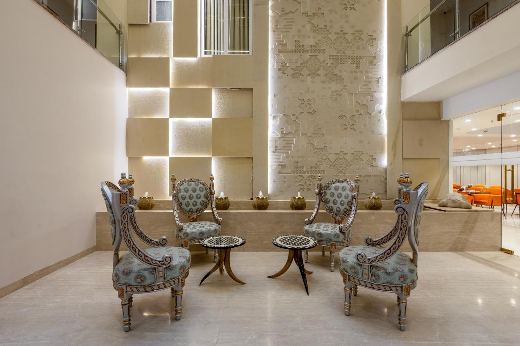Hotel Ginger Palace Delhi Airport Yeni Delhi Dış mekan fotoğraf