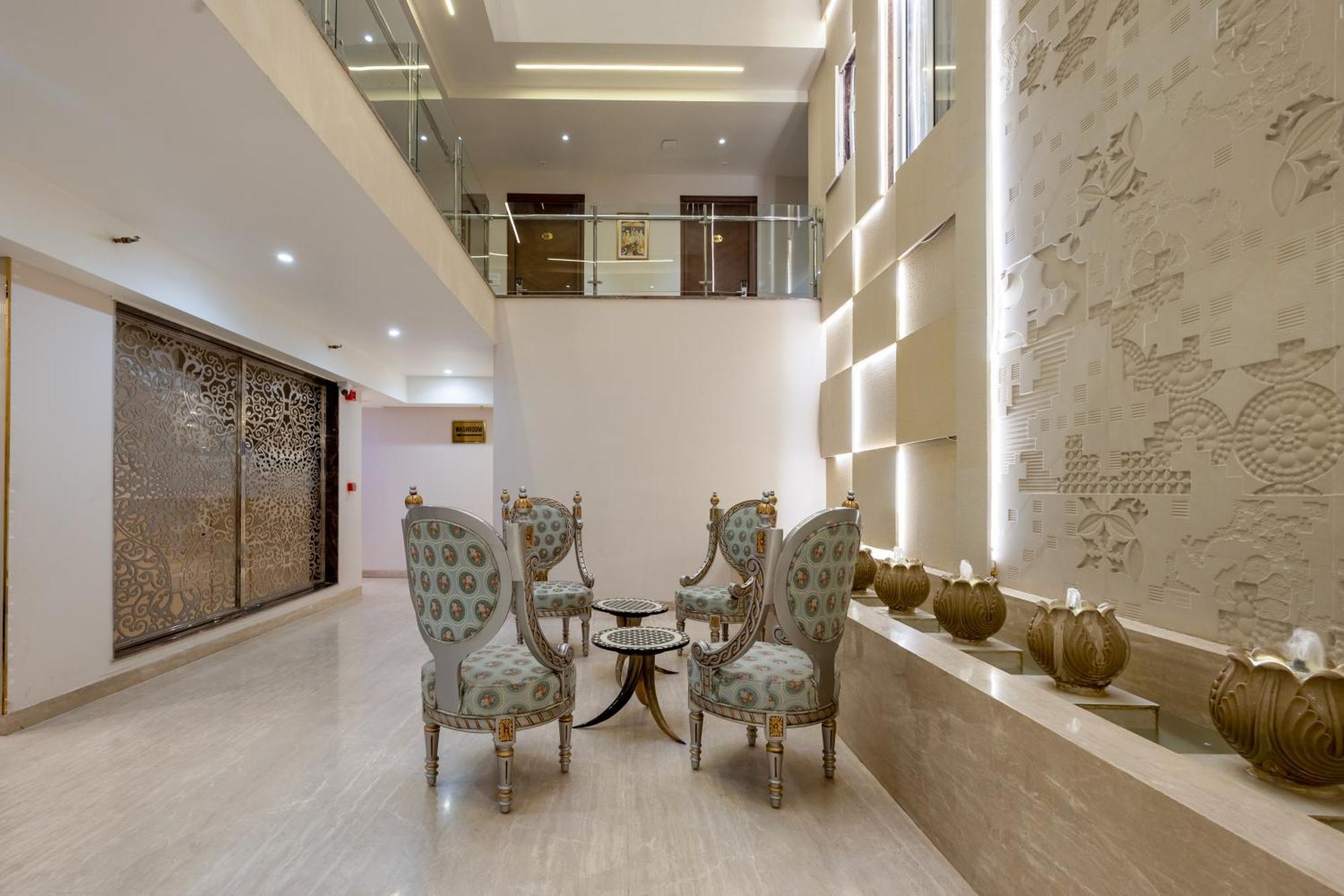 Hotel Ginger Palace Delhi Airport Yeni Delhi Dış mekan fotoğraf