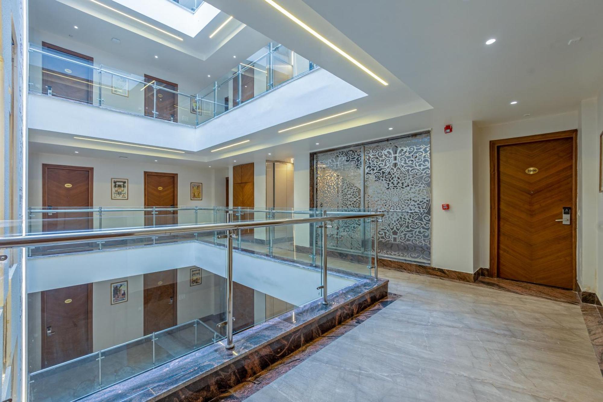 Hotel Ginger Palace Delhi Airport Yeni Delhi Dış mekan fotoğraf