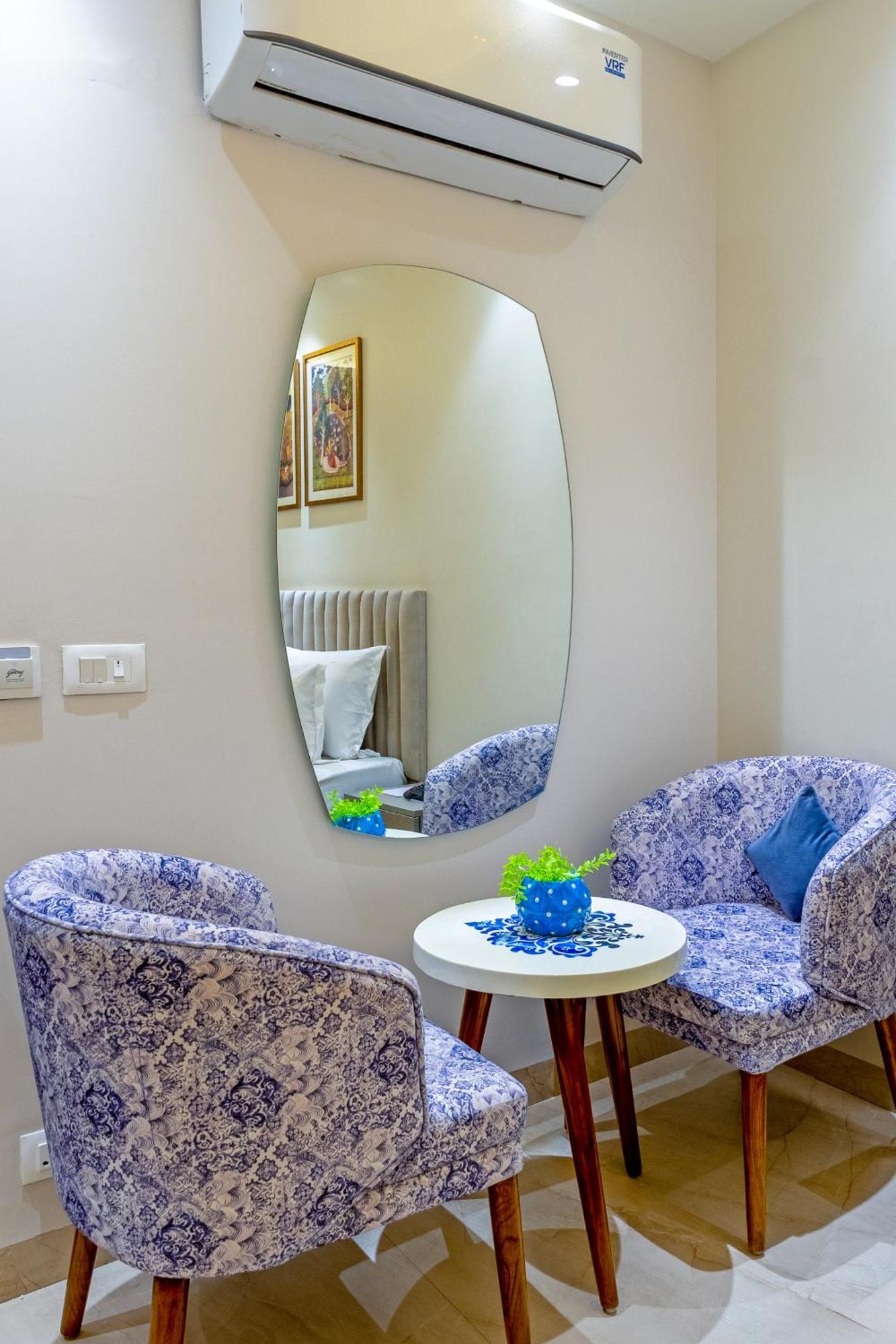 Hotel Ginger Palace Delhi Airport Yeni Delhi Dış mekan fotoğraf