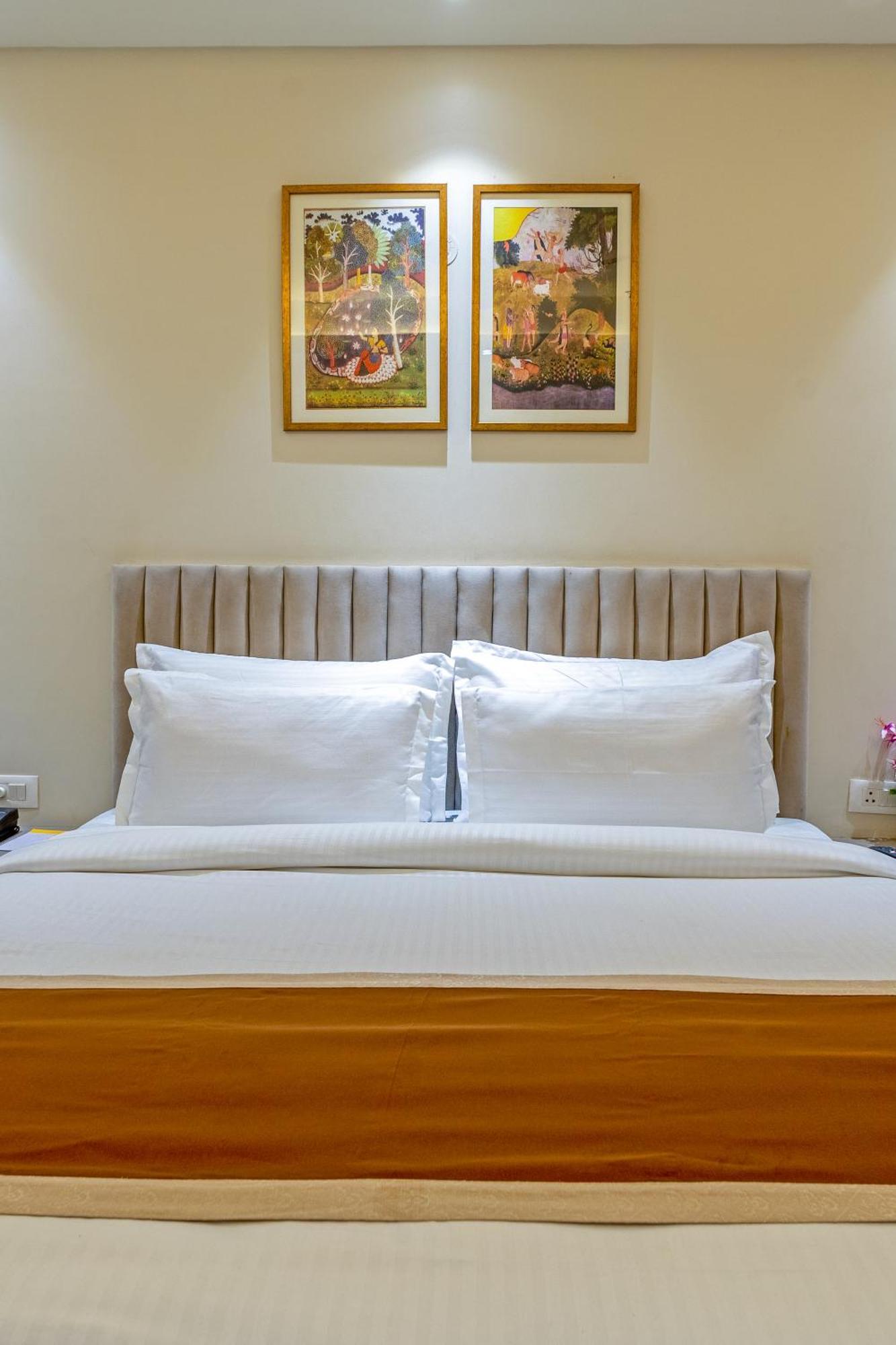 Hotel Ginger Palace Delhi Airport Yeni Delhi Dış mekan fotoğraf